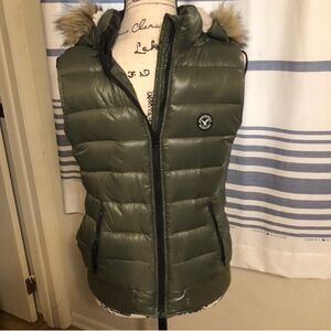 American Eagle Faux Fur Hooded Down Vest
